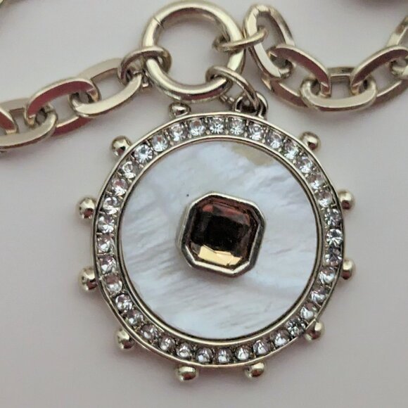 White House Black Market Runway/ Statement Triple Chain Gold Tone Necklace Set! - Picture 5 of 7